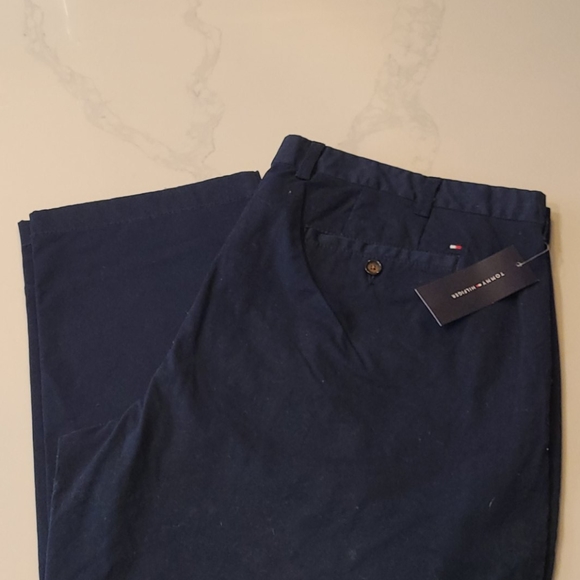 Tommy Hilfiger Other - Men's Tommy Hilfiger khaki pants
